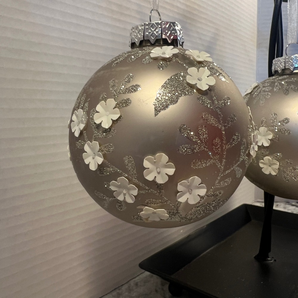 Tinsel & Fir Set of 4 Glass Christmas Ornaments Champagne Gold Floral Glitter